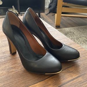 Banana Republic Black Pumps